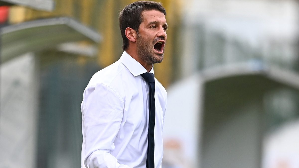 Chivu Parma, il tecnico ex Inter si presenta: «Ho sempre accettato le sfide, la mia stessa storia dice una cosa. Questa panchina non è un rischio ma un onore»