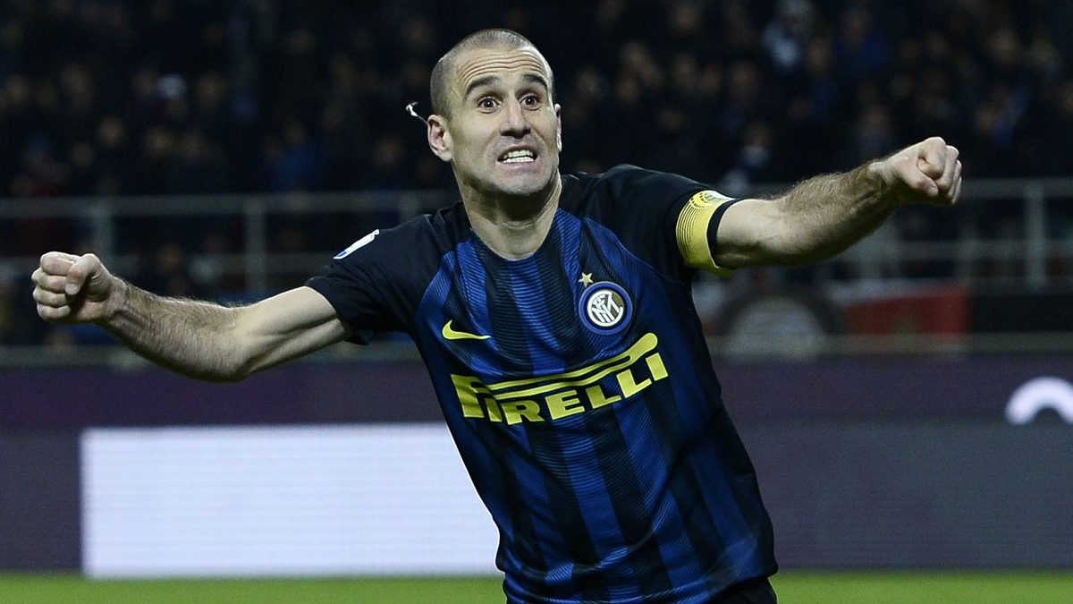 Compleanno Palacio, il messaggio d’auguri dell’Inter per i suoi 43 anni – FOTO