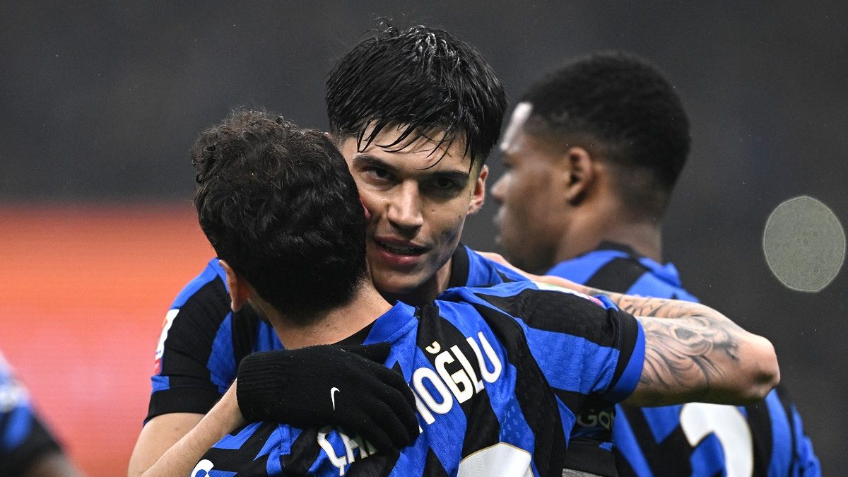 Inter Lazio 2 0: i nerazzurri volano in semifinale, sarà derby col Milan! Applausi a San Siro